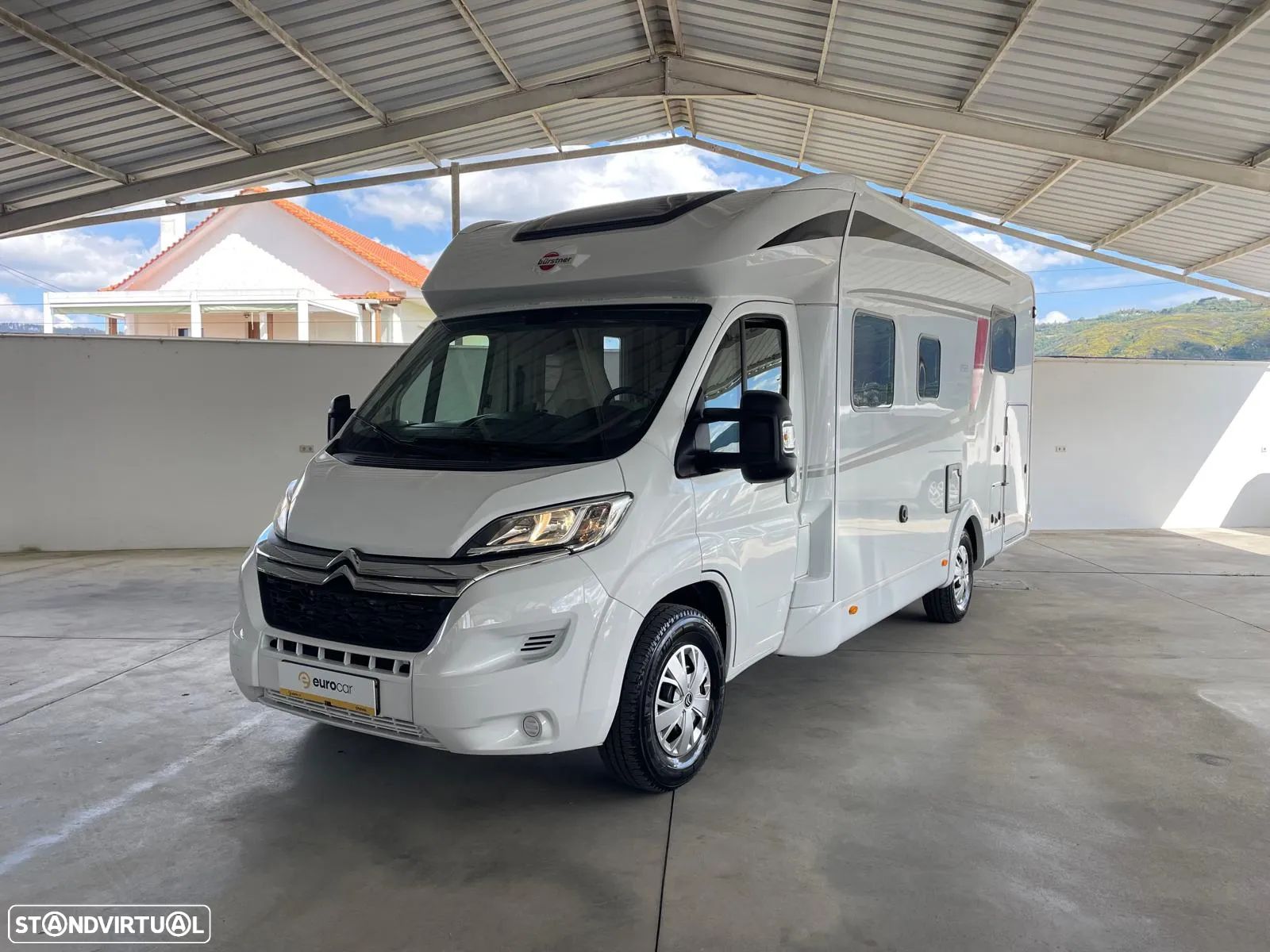 Burstner Lyseo Time Fidelity - Autocaravana c/Camas Central e Elevatória - 1