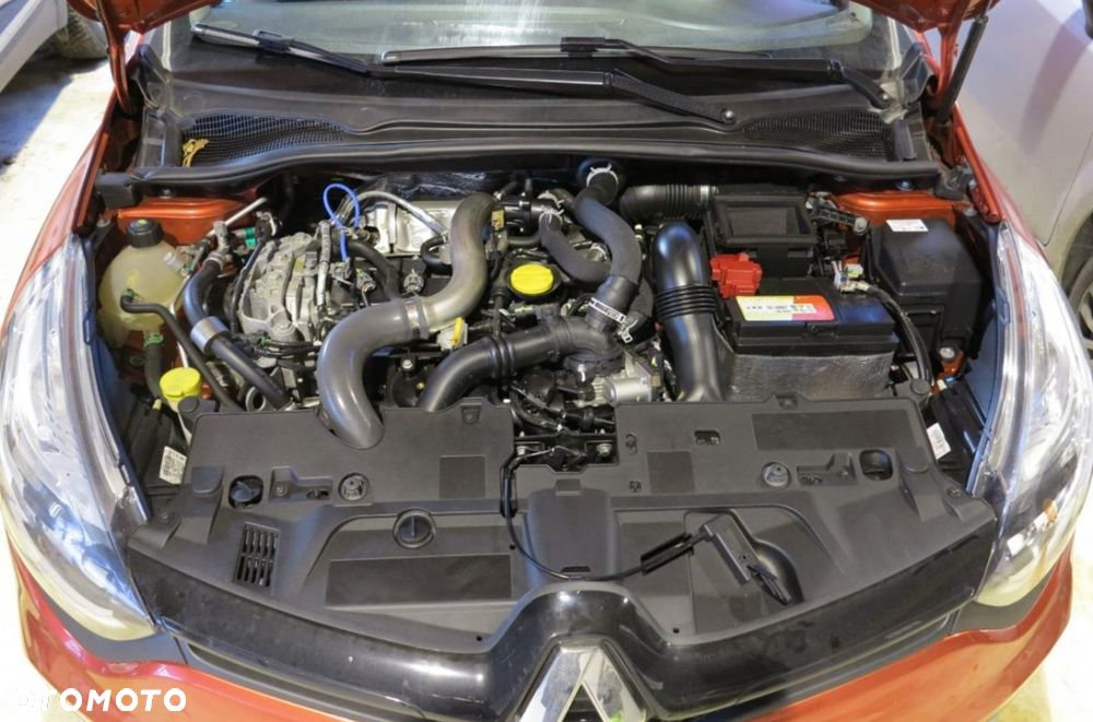 Renault Clio TCe 220 EDC R.S Trophy - 7