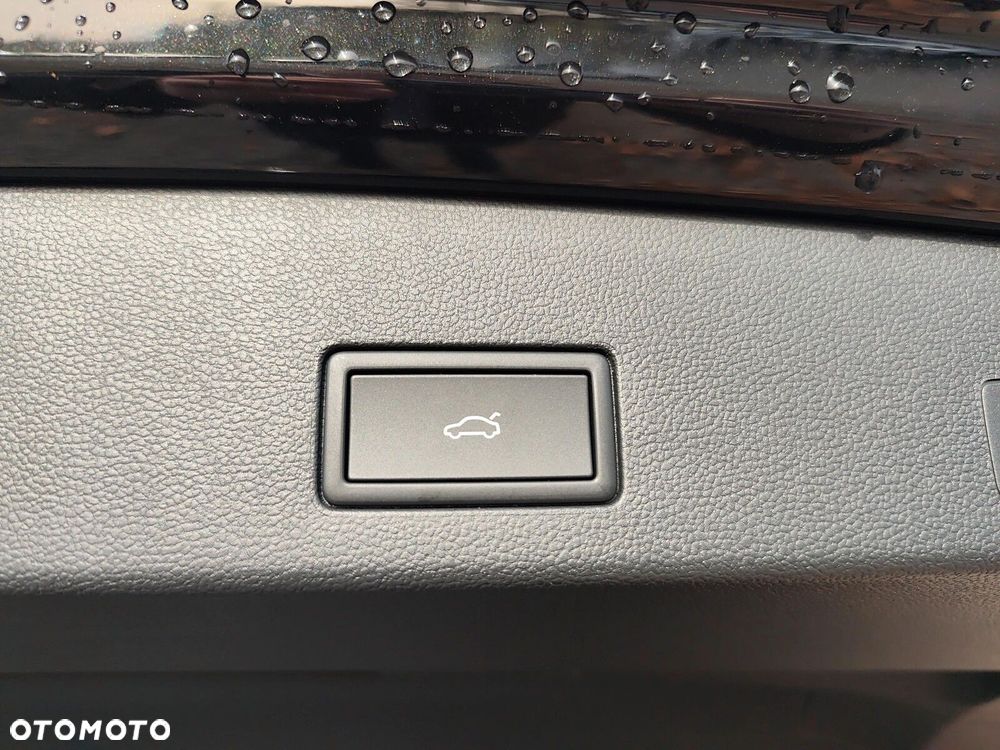 Volkswagen Golf Variant - 32