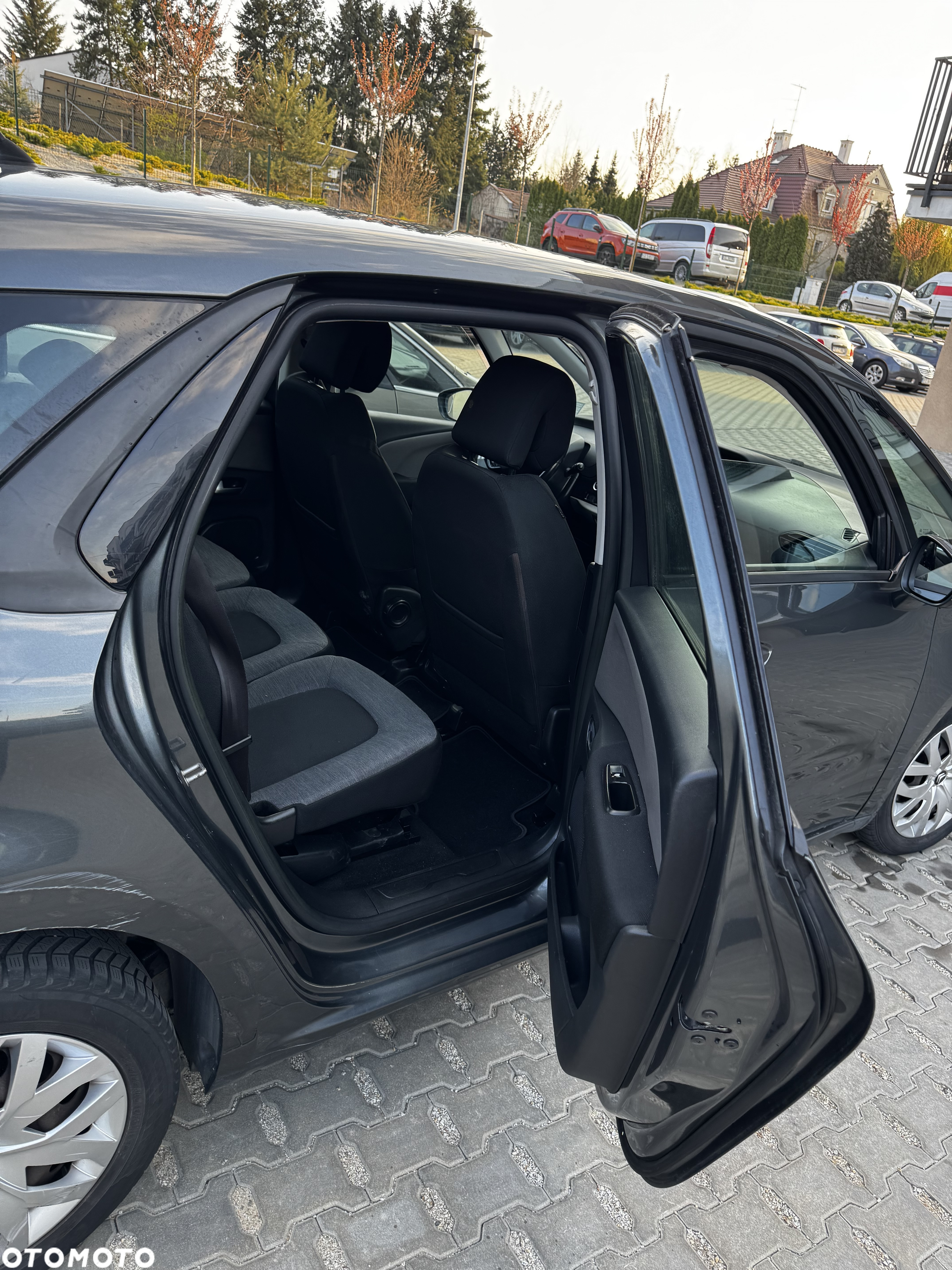 Citroën C4 Picasso 1.6 HDi Attraction - 8
