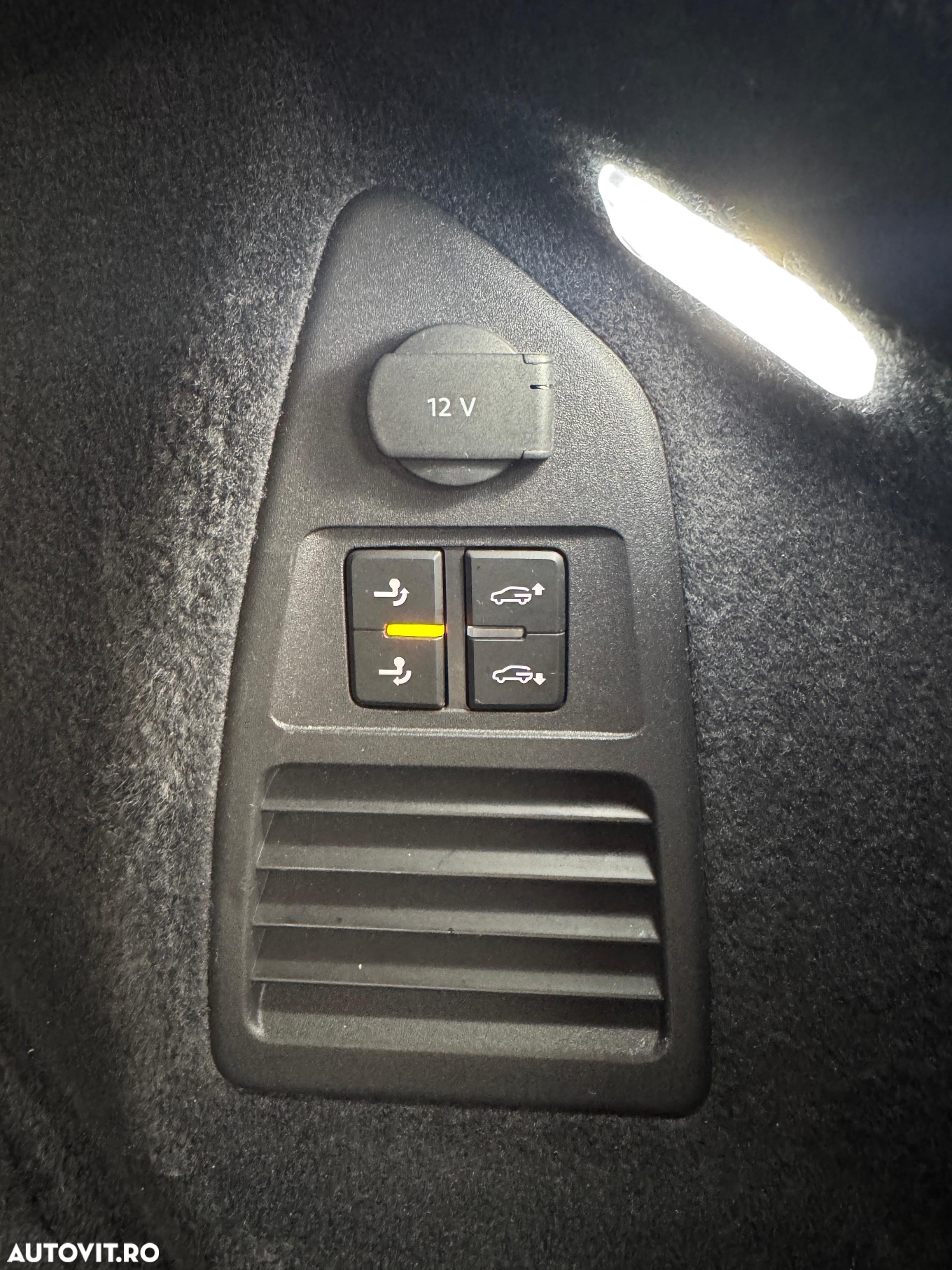 Volkswagen Touareg 3.0 V6 TDI 4Motion DPF Automatik Elegance - 6