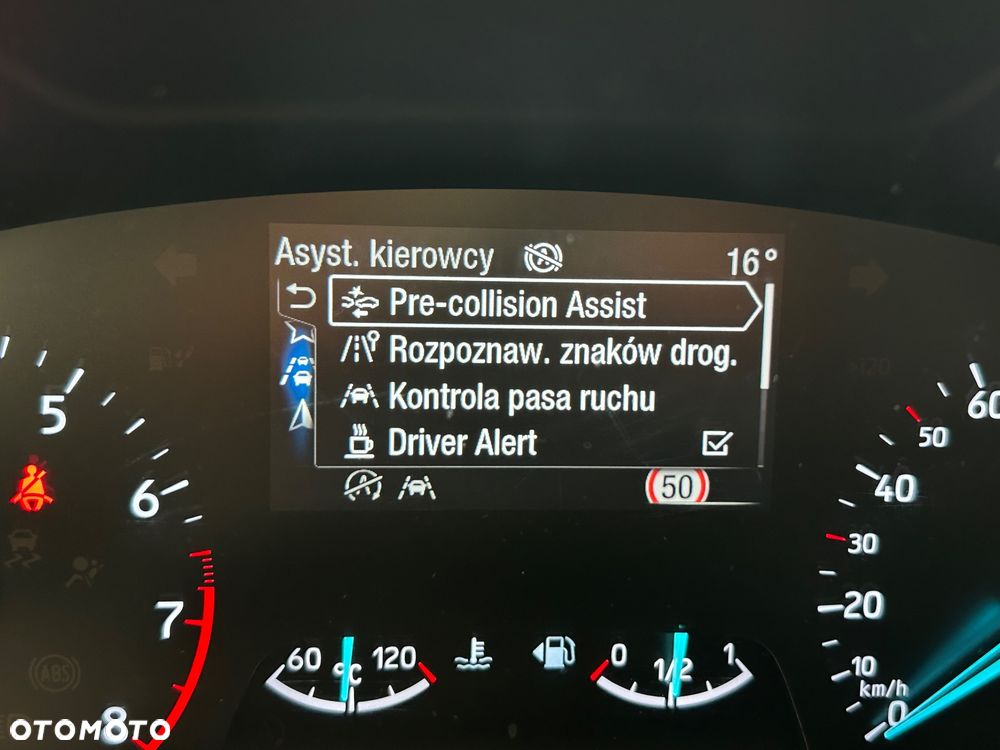 Ford Focus 1.0 EcoBoost ST-Line - 34