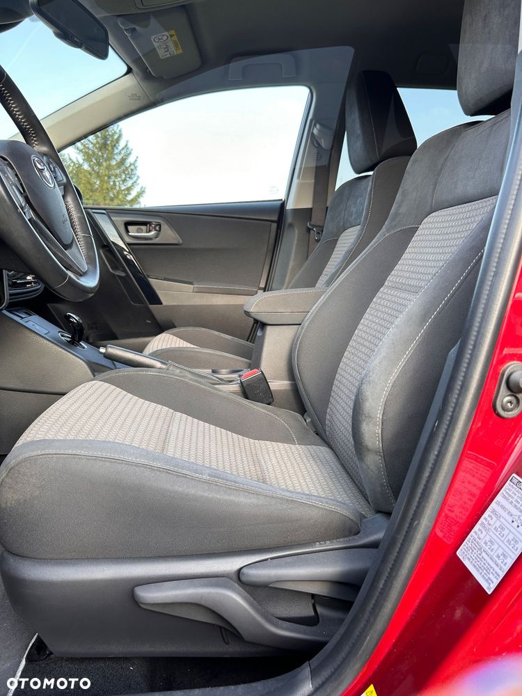 Toyota Auris - 15