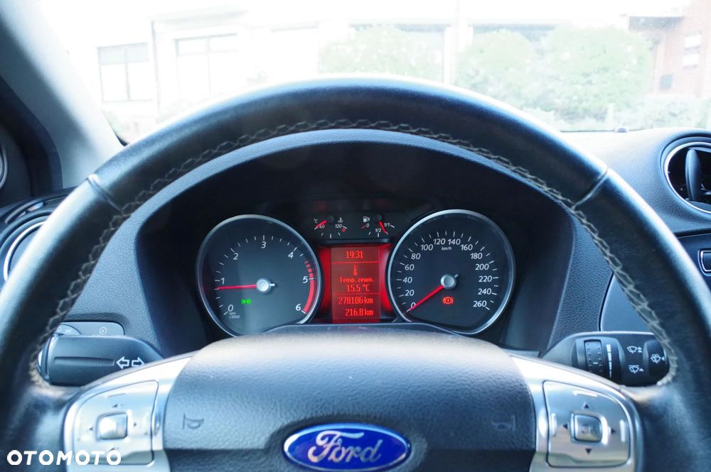 Ford Mondeo - 4