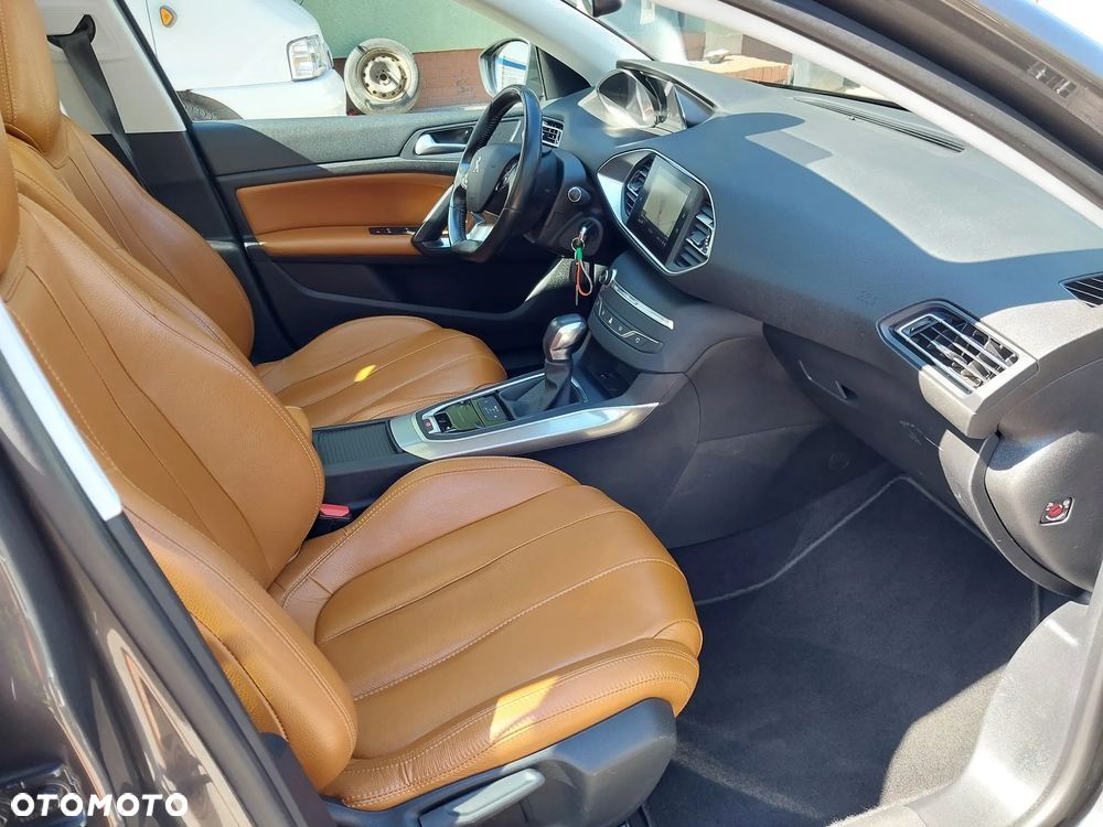 Peugeot 308 1.6 BlueHDi Allure S&S EAT6 - 5