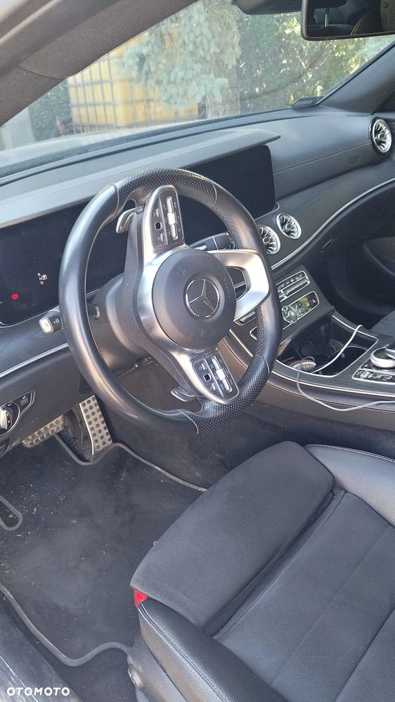 Mercedes-Benz Klasa E 300 9G-TRONIC - 2