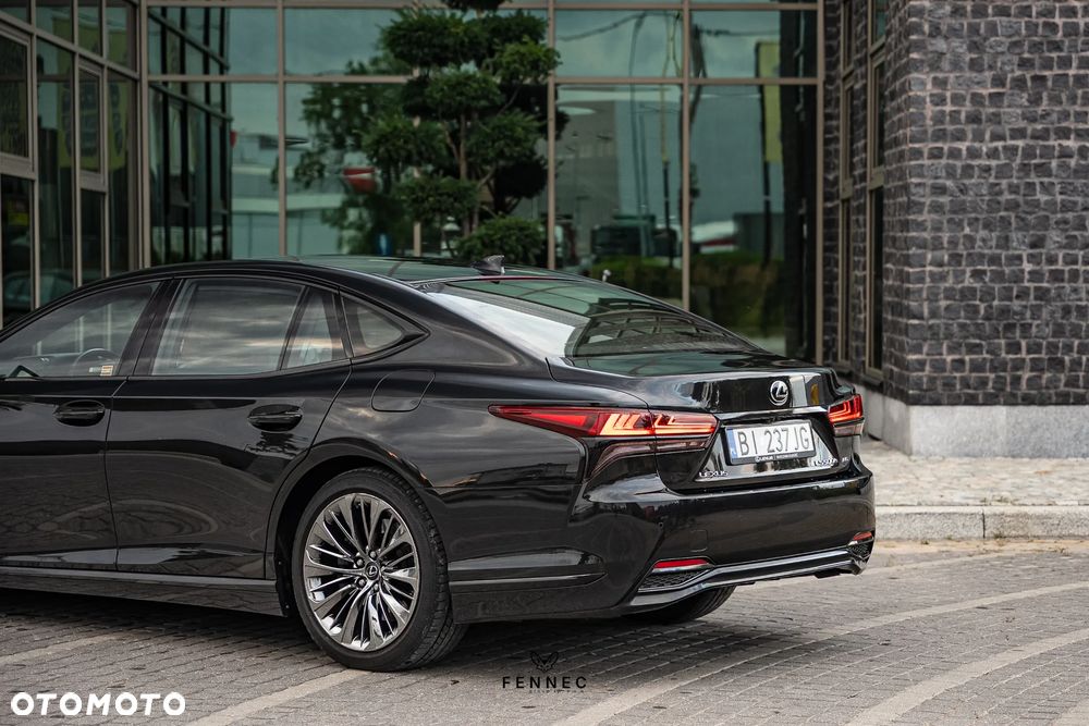 Lexus LS - 12