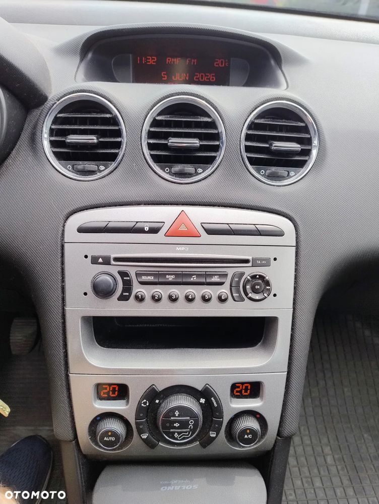 Peugeot 308 1.6 Trendy - 11