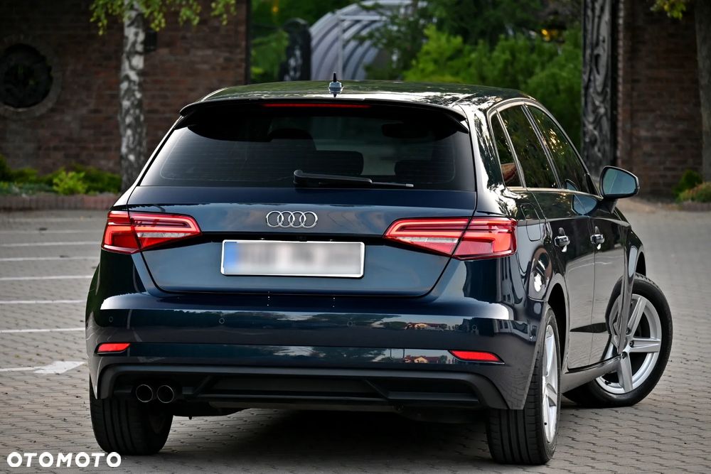 Audi A3 Sportback 2.0 TDI S tronic design - 14