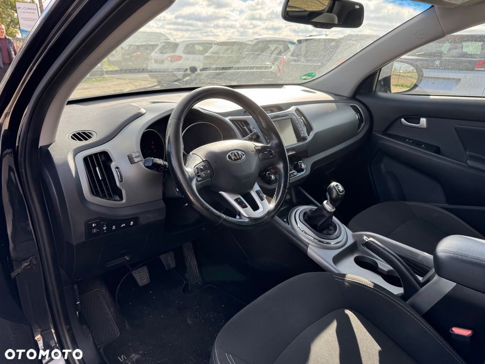 Kia Sportage 2.0 CRDI M - 10