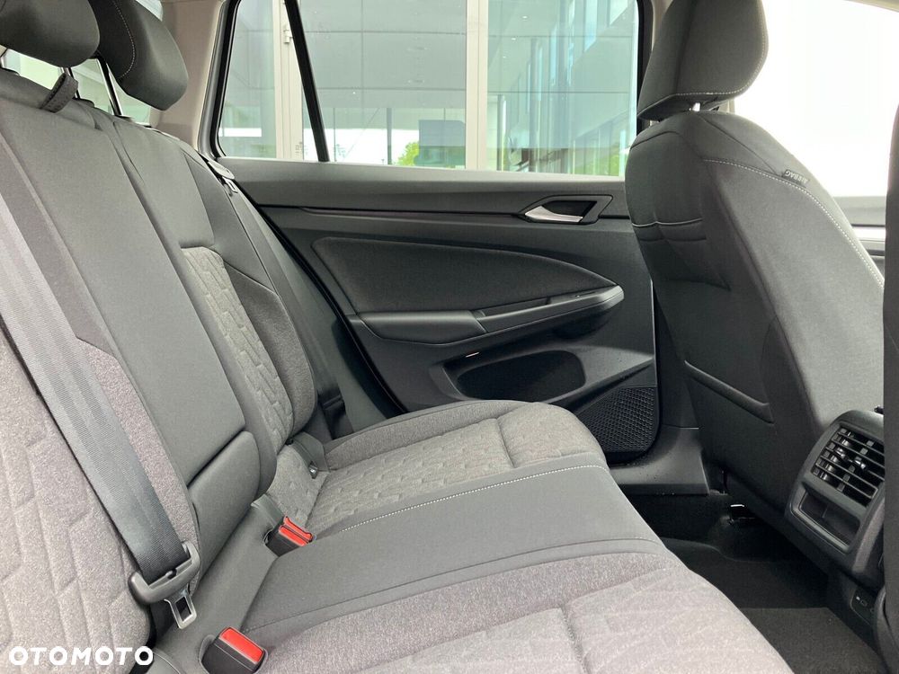 Volkswagen Golf Variant - 15