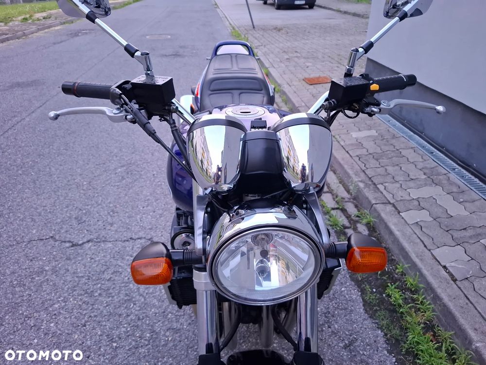 Suzuki GSX - 10