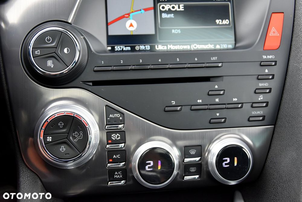 Citroën DS5 HDi 165 SoChic - 28