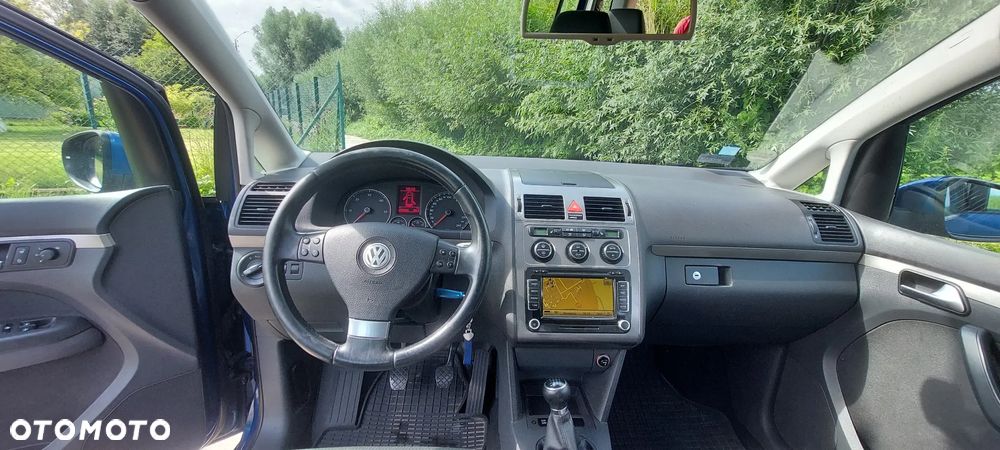 Volkswagen Touran 1.9 TDI DPF BlueMot Trendline - 14