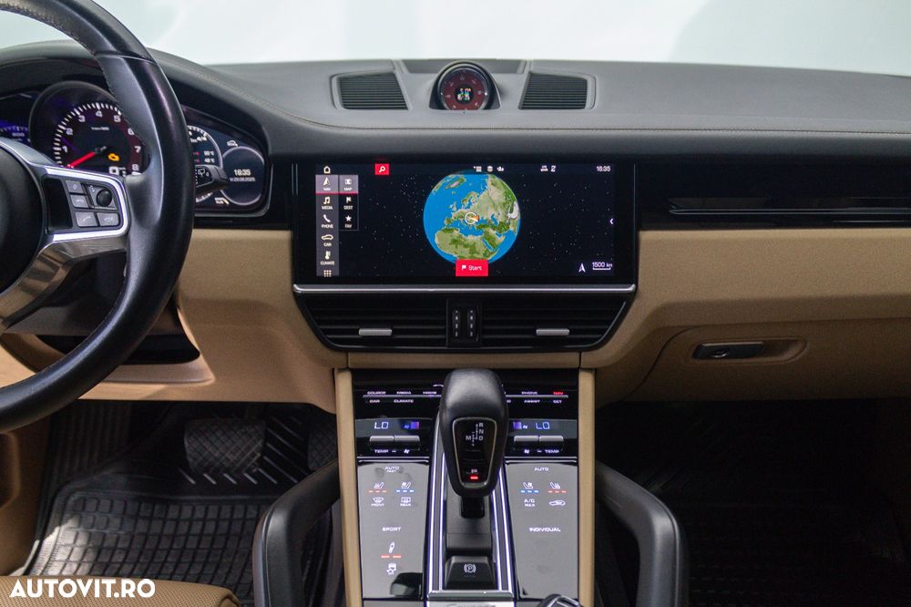 Porsche Cayenne - 17