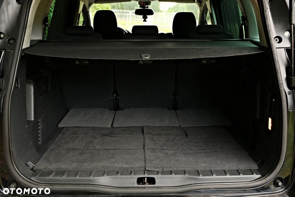 Peugeot 5008 HDI 150 Business-Line - 26