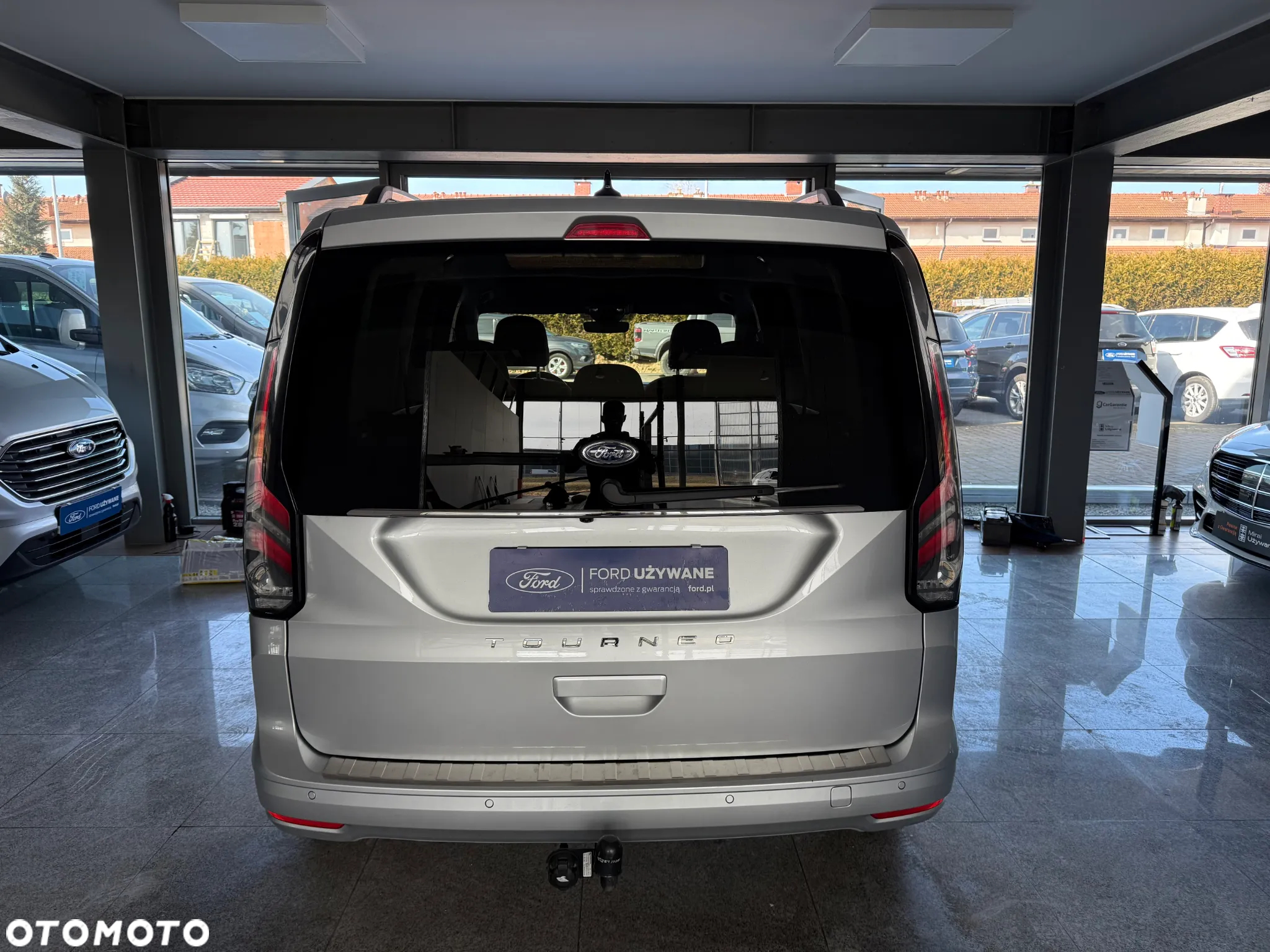Ford Tourneo Connect 2.0 EcoBlue Titanium - 13