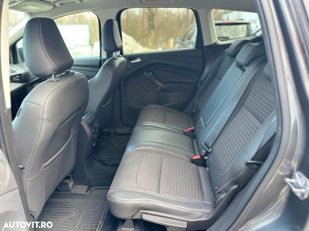 Ford Kuga 2.0 TDCi 4WD Powershift Titanium - 10