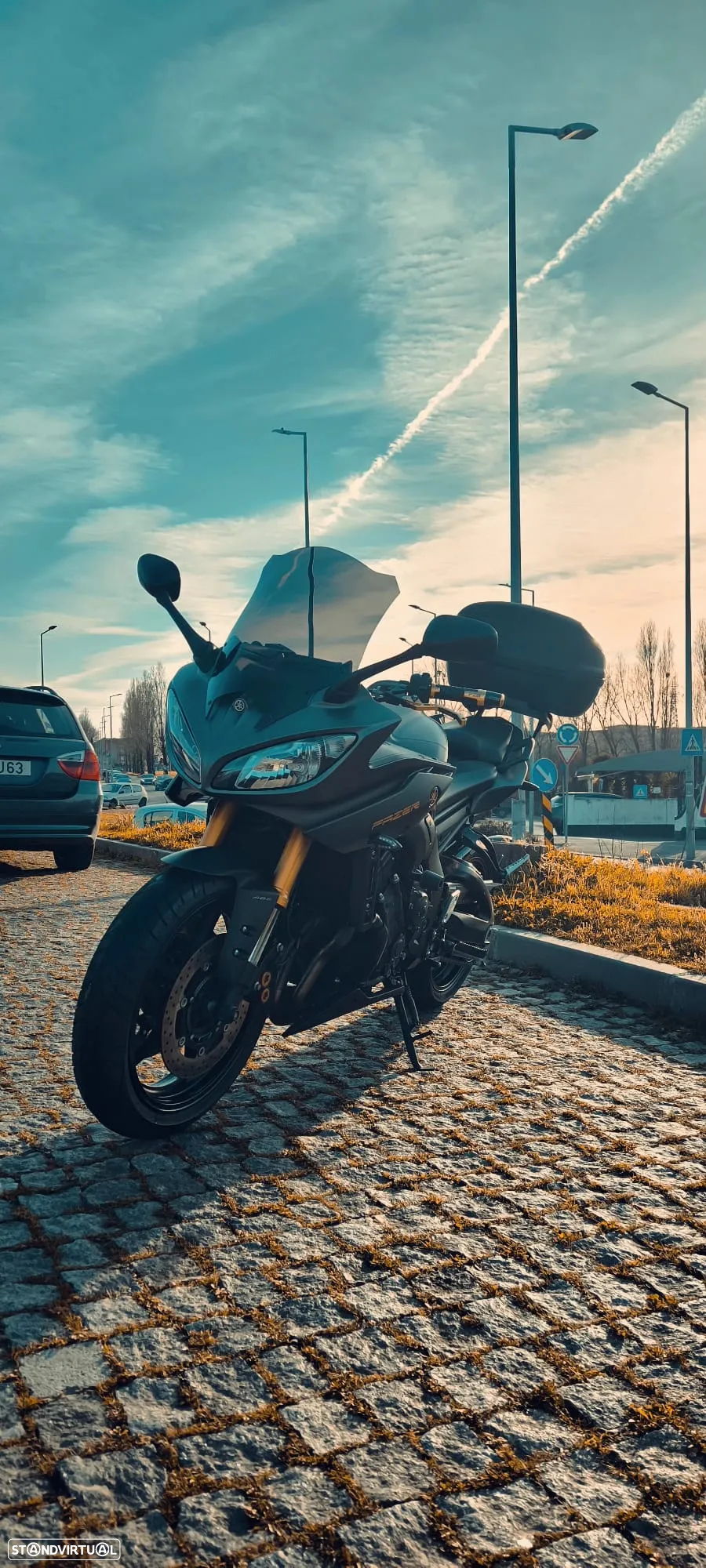 Yamaha FZS - 4