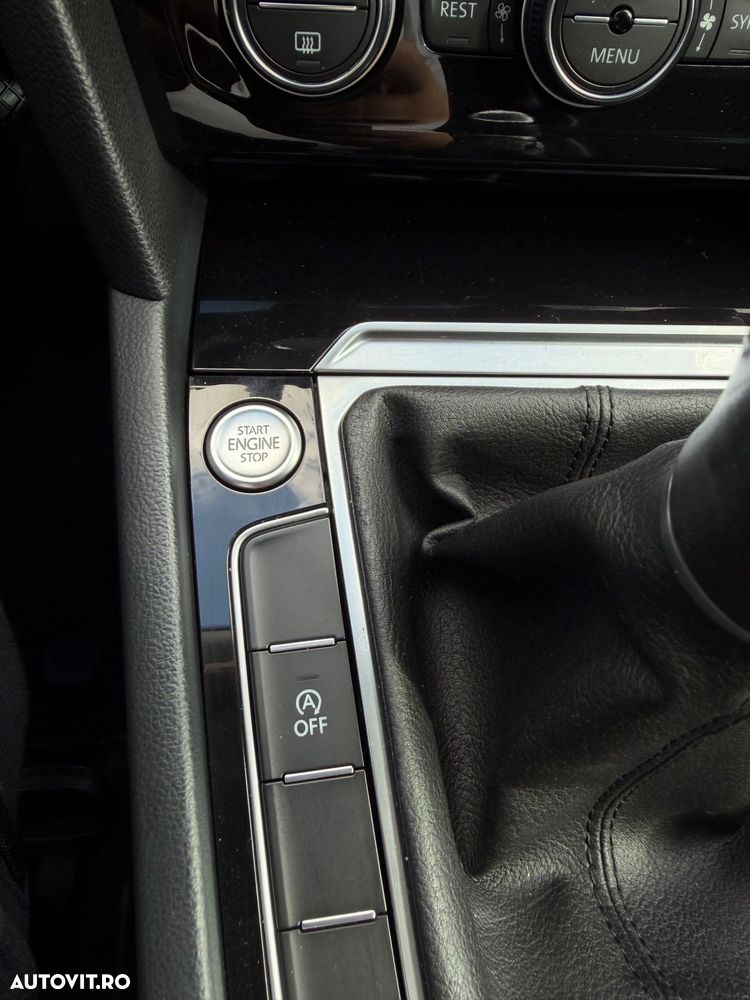 VOLKSWAGEN Passat 2015 — imagine 16