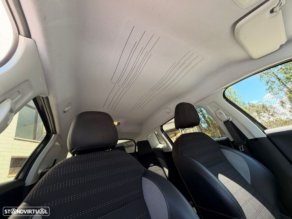 Peugeot 2008 1.2 PureTech Allure EAT6 - 41