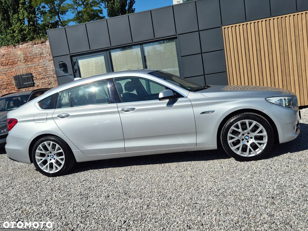 BMW 5GT - 14