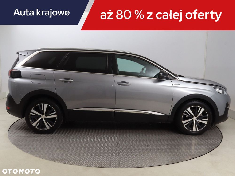 Peugeot 5008 - 8
