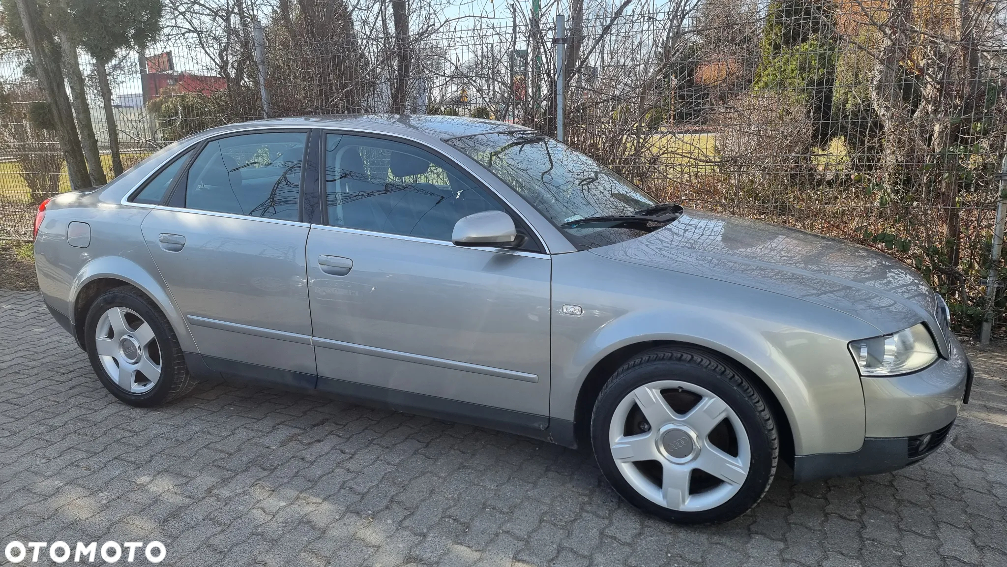 Audi A4 2.4 Multitronic - 18