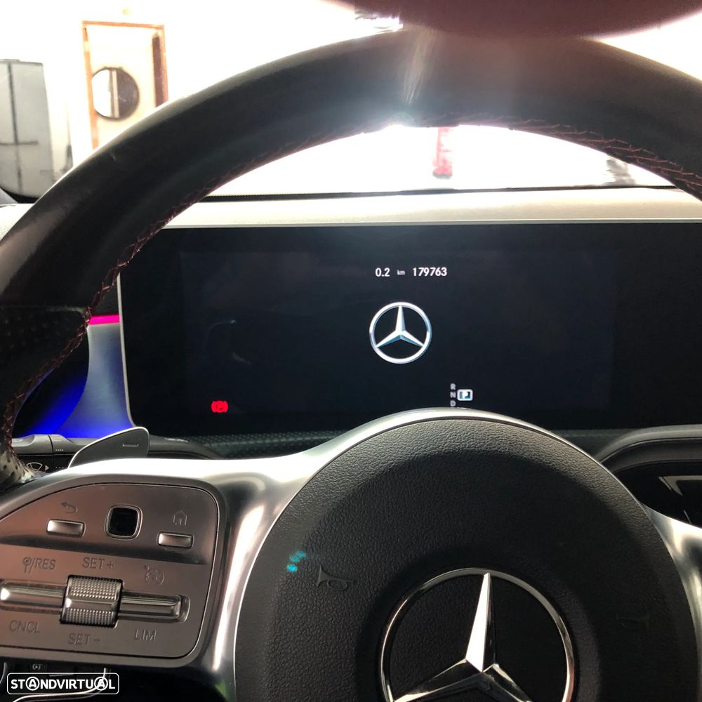 Mercedes-Benz A 180 d 7G-DCT AMG Line - 23