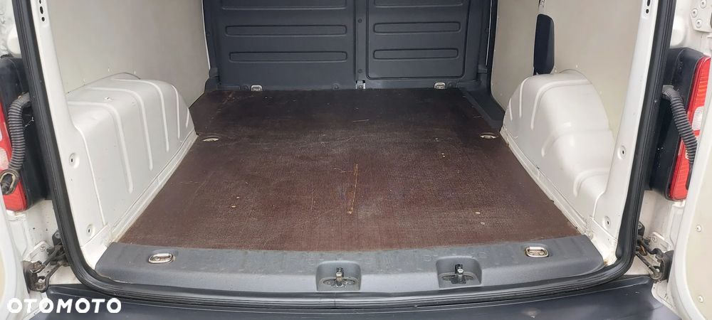 Volkswagen CADDY - 26