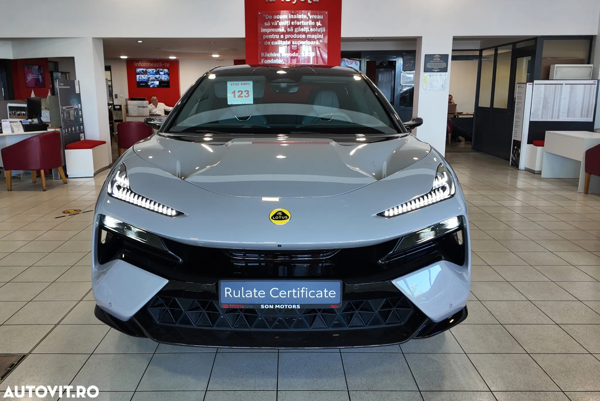 Lotus Eletre 900 Sport Carbon - 2