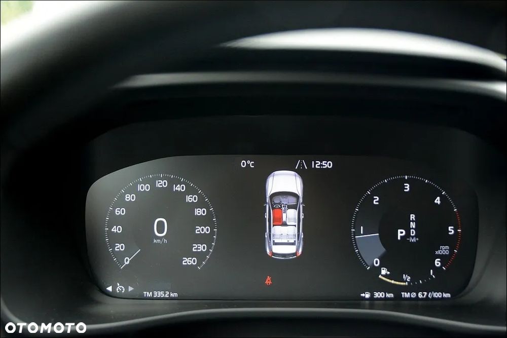 Volvo XC 40 D3 SCR Momentum - 27