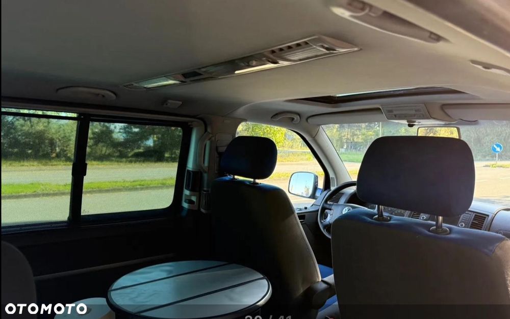 Volkswagen Multivan - 8