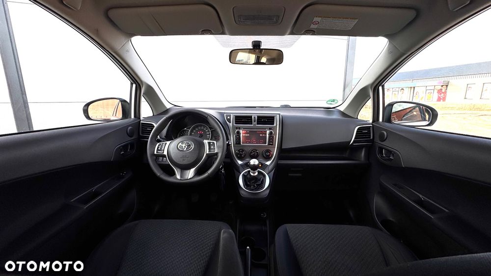 Toyota Verso S 1.33 VVT-i Cool - 6