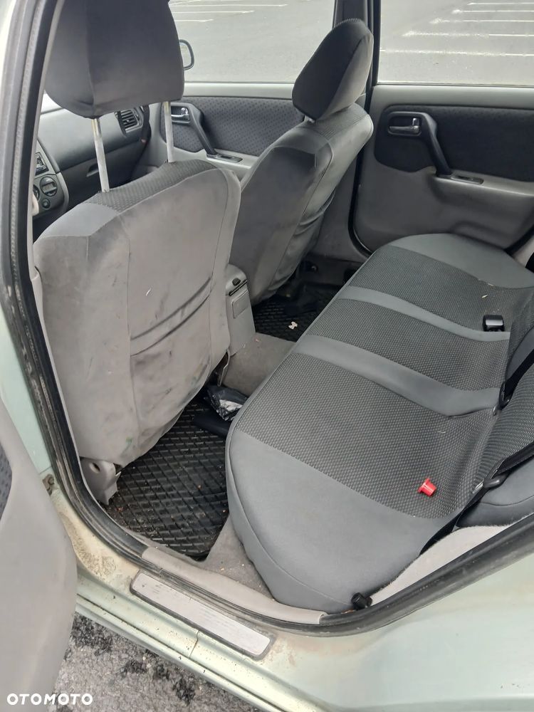 Nissan Primera 1.8 Comfort High - 6