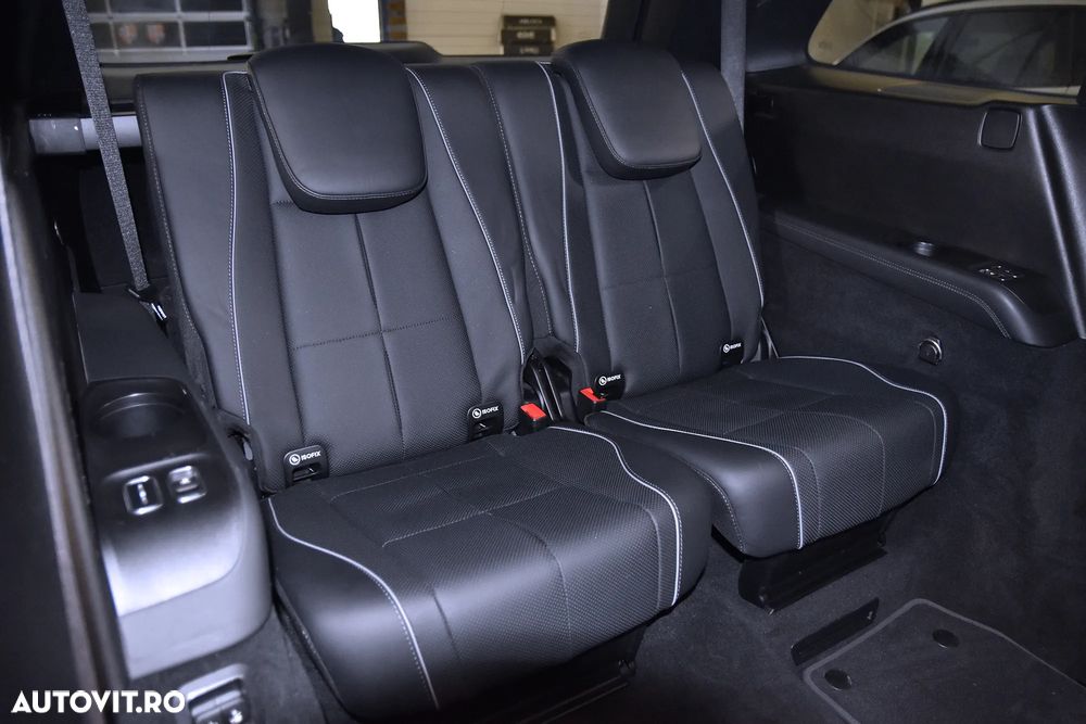 Mercedes-Benz GLS - 13