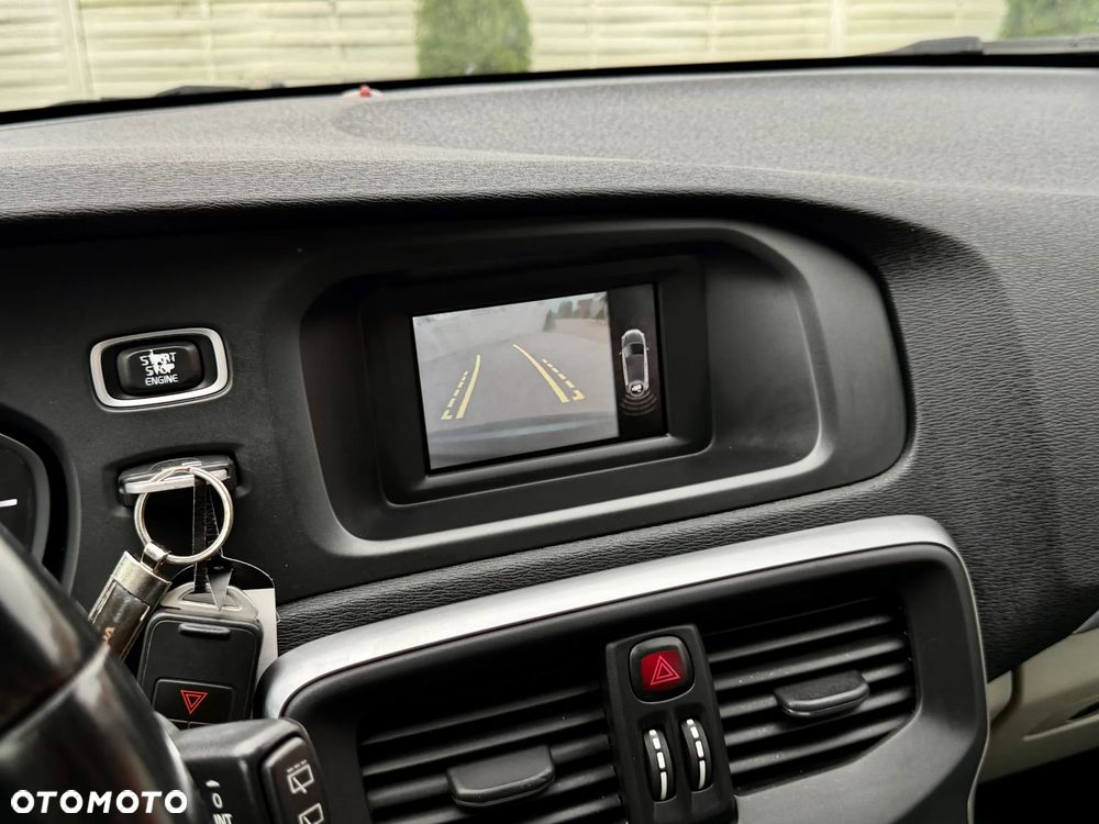 Volvo V40 D2 Momentum - 15