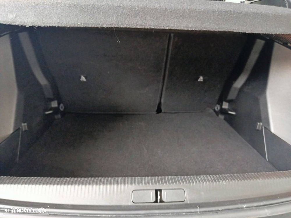 Peugeot 2008 1.2 Hybrid Allure e-DCS6 - 6