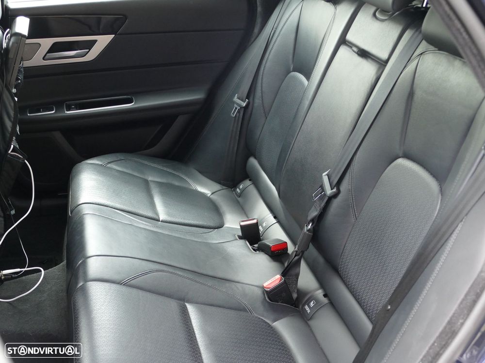Jaguar XF Sportbrake 2.0 D Prestige Aut. - 29
