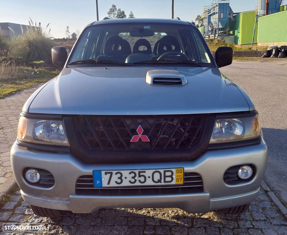 Mitsubishi Pajero Sport 2.5 TD GLS - 2