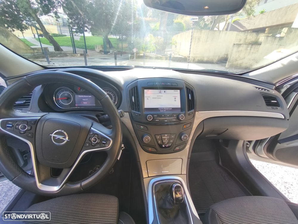 Opel Insignia Sports Tourer 2.0 CDTi Executive S/S - 16