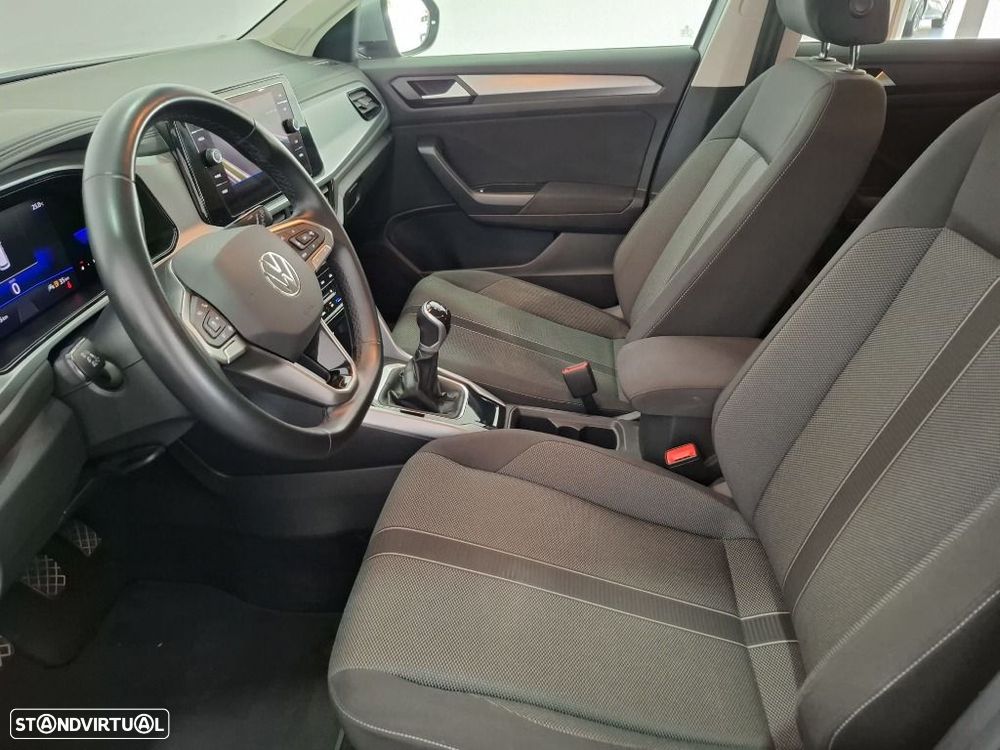 VW T-Roc 1.0 TSI Urban - 12
