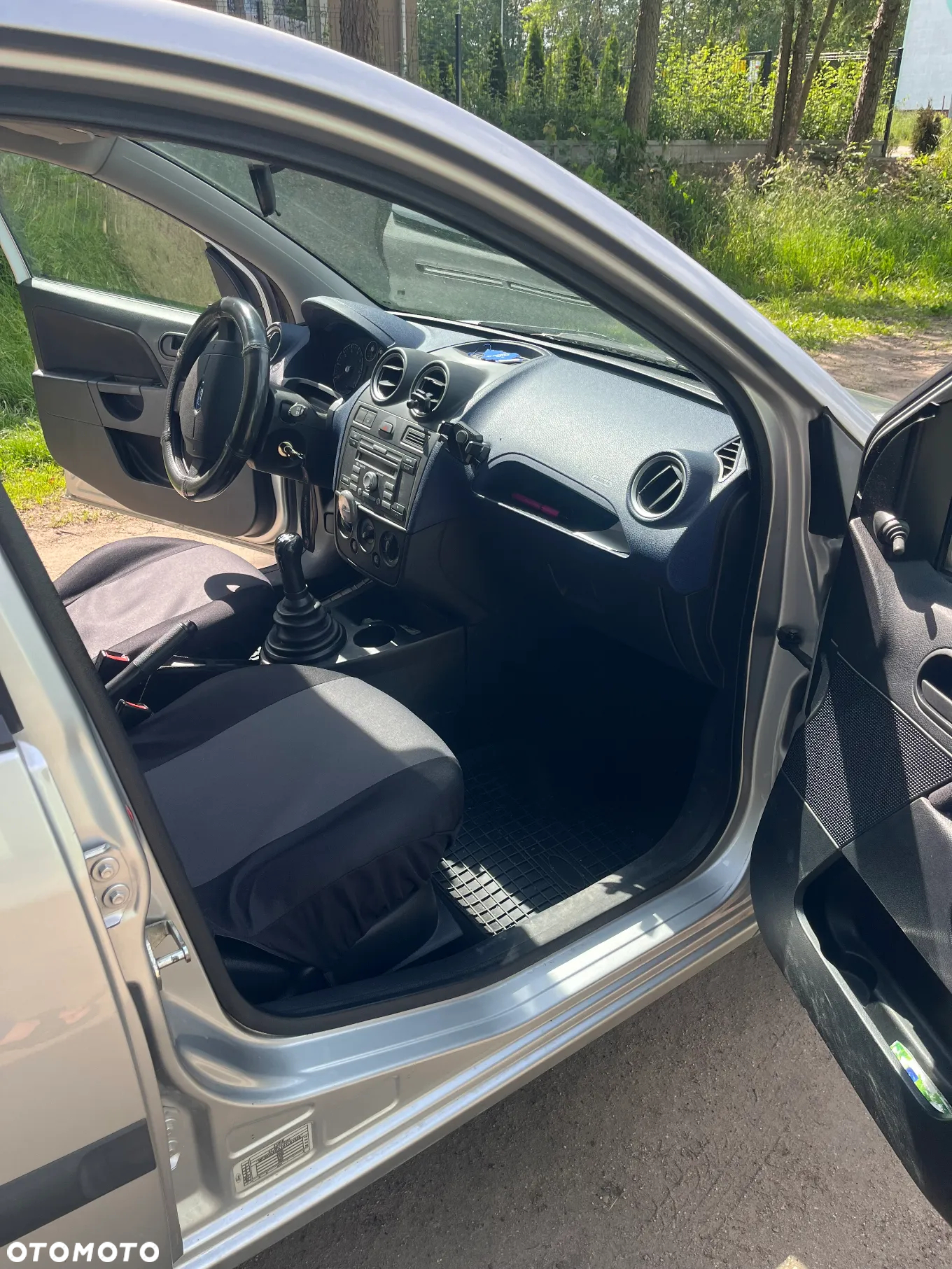 Ford Fiesta 1.3 - 10