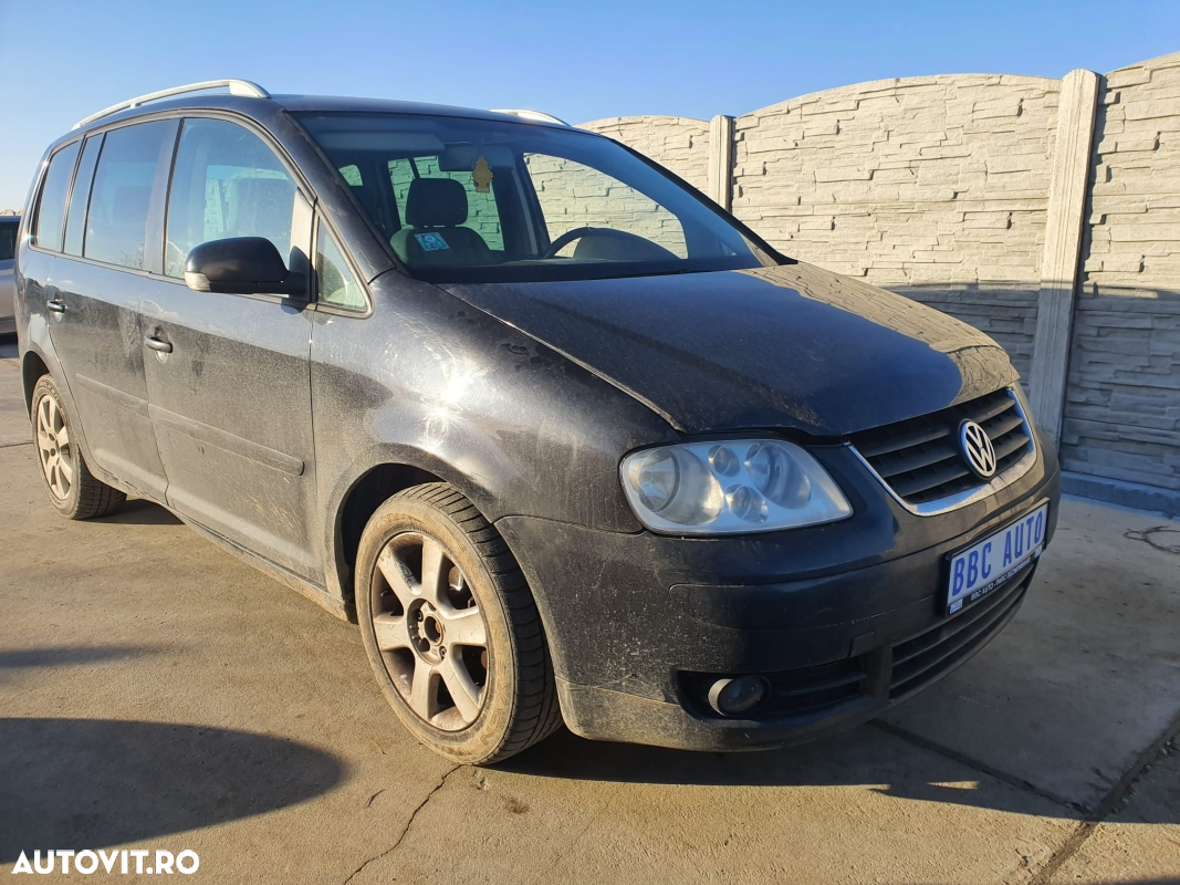 USA VW TOURAN D.F - 2