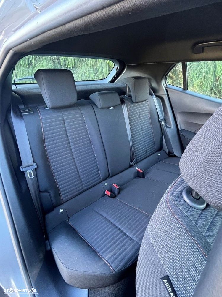 Peugeot 2008 1.2 PureTech Active - 10