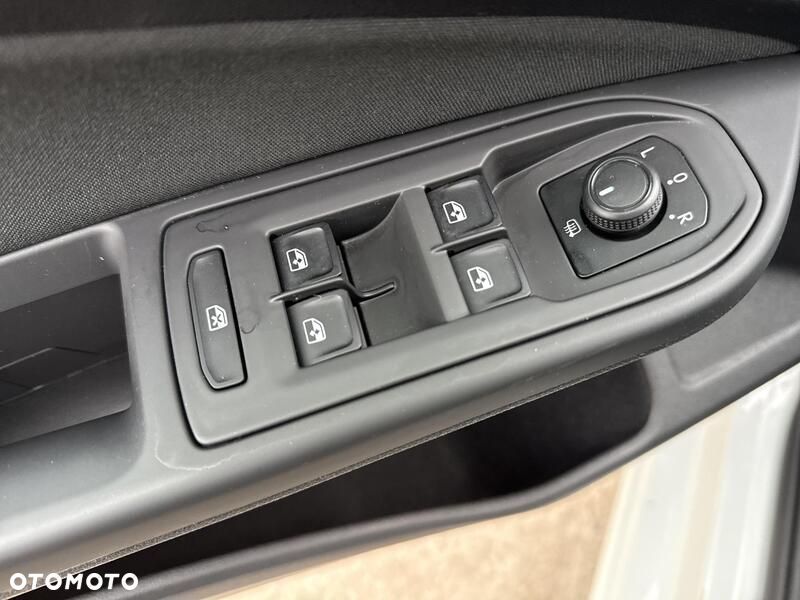 Volkswagen Golf - 12