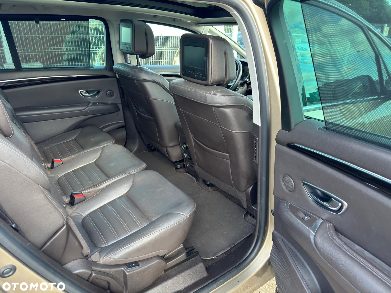 Renault Espace 1.6 dCi Energy Initiale Paris EDC 7os - 11