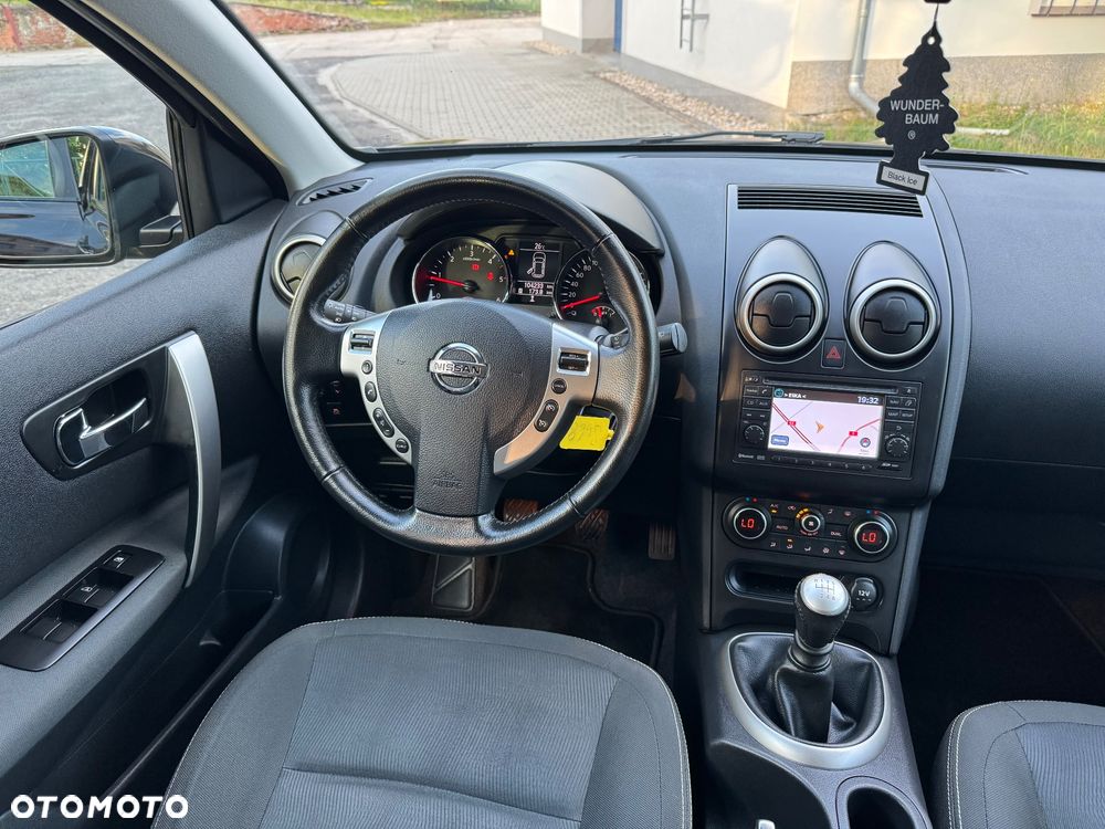 Nissan Qashqai - 11