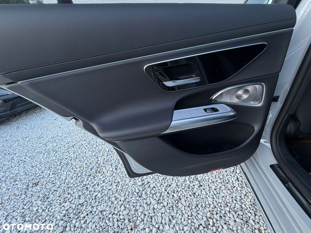 Mercedes-Benz Klasa E 400e 4Matic 9G-TRONIC AMG Line NIGHT Edition - 29