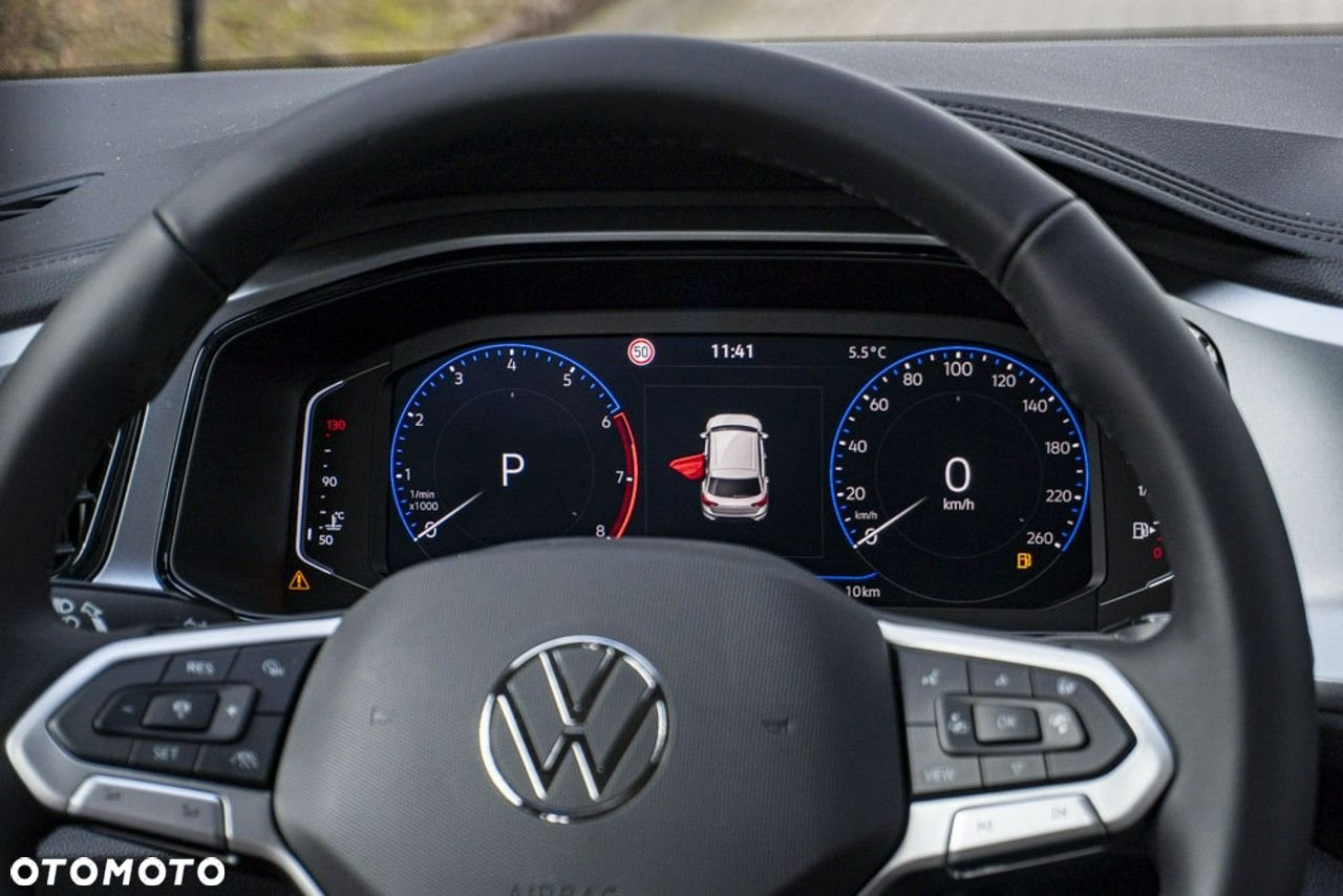 Volkswagen T-Roc - 21